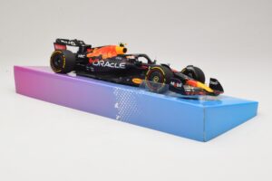 Oracle Red Bull Racing RB18 #11 S. Perez Miami GP 2022 Minichamps 1:18 113220511 Metall – Bild 4 von 7
