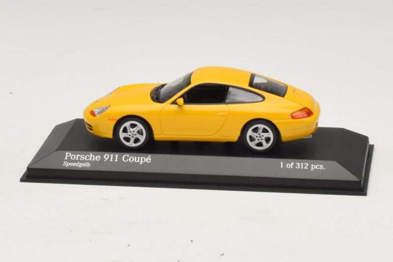Porsche 911 991 Carrera Gelb Minichamps 1:43 410060221 Metall