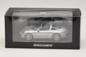 Porsche 911 991 Targa Silber Minichamps 1:43 410062442 Metall – Bild 4 von 4