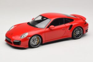 Porsche 911 991 Turbo S Rot Minichamps 1:18 110062320 Metall
