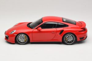 Porsche 911 991 Turbo S Rot Minichamps 1:18 110062320 Metall – Bild 4 von 8