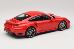 Porsche 911 991 Turbo S Rot Minichamps 1:18 110062320 Metall – Bild 2 von 8