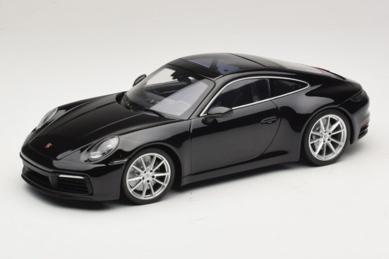 Porsche 911 992 Carrera 4S Schwarz Minichamps 1:18 Porsche 911 992 Carrera 4S Schwarz Minichamps 1:18 WAP0211120R992 Metall