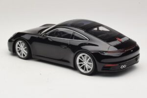 Porsche 911 992 Carrera 4S Schwarz Minichamps 1:18 WAP0211120R992 Metall – Bild 5 von 6