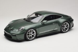 Porsche 911 992 S/T Malachite Green Metallic Norev 1:12 Porsche 911 992 S/T Malachite Green Metallic Norev 1:12 127552 Metall