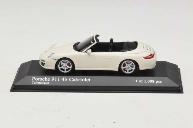 Porsche 911 997 Carrera 4S Cabriolet Weiss Minichamps 1:43 Porsche 911 997 Carrera 4S Cabriolet Weiss Minichamps 1:43 400066431 Metall