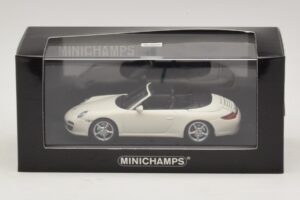 Porsche 911 997 Carrera 4S Cabriolet Weiss Minichamps 1:43 400066431 Metall – Bild 4 von 4