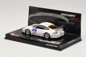 Porsche 911 997 GT3 RS #11 24 Hours Nurburgring 2010 Minichamps 1:43 437106711 Metall – Bild 3 von 5