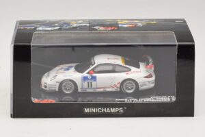 Porsche 911 997 GT3 RS #11 24 Hours Nurburgring 2010 Minichamps 1:43 437106711 Metall – Bild 4 von 5