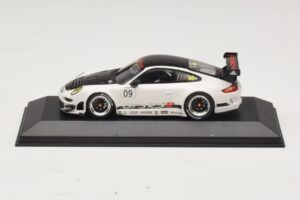 Porsche 911 997 GT3 RSR #9 Presentation 2009 Minichamps 1:43 400096909 Metall