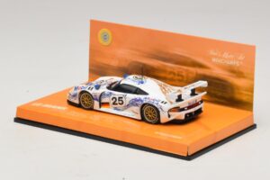 Porsche 911 GT1 #25 B. Wollek / T. Boutsen / H-J. Stuck 24 Hours of Le Mans 1996 Minichamps 1:43 403966625 Metall – Bild 3 von 5