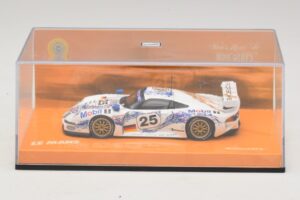 Porsche 911 GT1 #25 B. Wollek / T. Boutsen / H-J. Stuck 24 Hours of Le Mans 1996 Minichamps 1:43 403966625 Metall – Bild 4 von 5