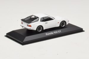 Porsche 924 GT Weiss Maxichamps 1:43 940066121 Metall – Bild 2 von 4