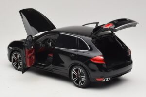 Porsche Cayenne Turbo S 92A Schwarz Metallic Minichamps 1:18 110062100 Metall – Bild 5 von 8
