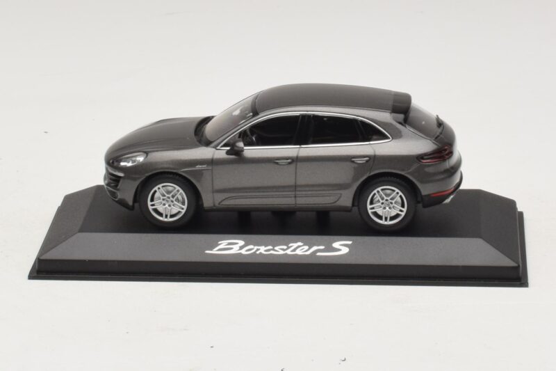 Porsche Macan S Diesel 95B Bronze Metallic Minichamps 1:43 Porsche Macan S Diesel 95B Bronze Metallic Minichamps 1:43 WAP0201510E Metall