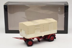 Lkw-Anhänger Planen Weiss Rot Minichamps 1:43 439159096 Metall – Bild 6 von 6