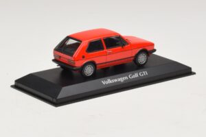 Volkswagen Golf GTI Mk1 Rot Maxichamps 1:43 940055170 Metall – Bild 2 von 4