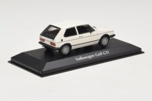 Volkswagen Golf GTI Mk1 Weiss Maxichamps 1:43 940055171 Metall – Bild 2 von 4