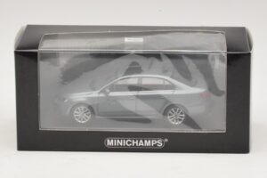 Volkswagen Jetta Mk6 Grey Metallic Minichamps 1:43 400059000 Metall – Bild 4 von 4