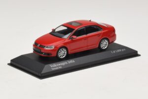 Volkswagen Jetta Mk6 Rot Minichamps 1:43 400059001 Metall – Bild 2 von 4