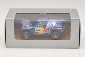 Volkswagen Race Touareg Red Bull #310 Händler Edition 2005 Minichamps 1:43 7LO099400PD310 Metall – Bild 5 von 5
