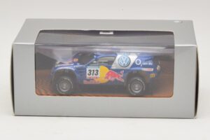 Volkswagen Race Touareg Red Bull #313 Händler Edition 2005 Minichamps 1:43 7LO099400PD313 Metall – Bild 4 von 5