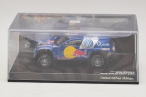 Volkswagen Race Touareg Red Bull Presentation Essen Motor Show 2004 Minichamps 1:43 436045300 Metall – Bild 4 von 5