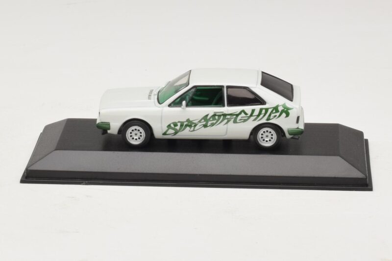Volkswagen Scirocco Mk1 Streetfighter Weiss Minichamps 1:43 Volkswagen Scirocco Mk1 Streetfighter Weiss Minichamps 1:43 430050424 Metall