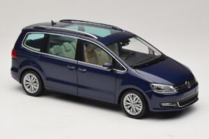 Volkswagen Sharan Blue Metallic Minichamps 1:18 110051000 Metall – Bild 5 von 8