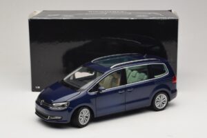 Volkswagen Sharan Blue Metallic Minichamps 1:18 110051000 Metall – Bild 8 von 8