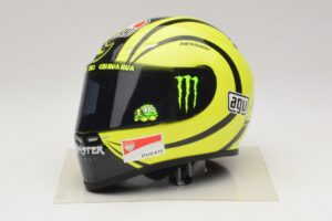AGV Helm V. Rossi MotoGP Valencia Test 2009 Minichamps 1:2 AGV Helm V. Rossi MotoGP Valencia Test 2009 Minichamps 1:2 327100066 Metall