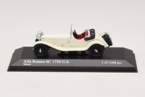 Alfa Romeo 6C 1750 G.S. Weiss Minichamps 1:43 Alfa Romeo 6C 1750 G.S. Weiss Minichamps 1:43 400120430 Metall