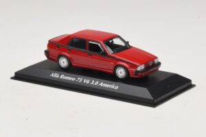 Alfa Romeo 75 V6 3.0 America Rot Maxichamps 1:43 940120461 Metall – Bild 3 von 5