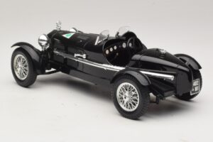 Alfa Romeo 8C Monza Schwarz Bburago 1:18 3014-P1 Metall – Bild 5 von 6