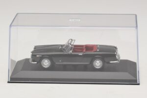 Alfa Romeo Giulia Spider Schwarz Minichamps 1:43 400120730 Metall – Bild 4 von 5
