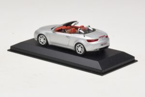 Alfa Romeo Giulia Spider Silber Minichamps 1:43 400120731 Metall – Bild 3 von 5