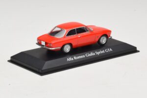 Alfa Romeo Giulia Sprint GTA Rot Maxichamps 1:43 940120440 Metall – Bild 2 von 5