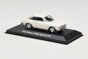 Alfa Romeo Giulia Sprint GTA Weiss Maxichamps 1:43 940120441 Metall – Bild 3 von 5