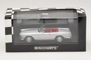 Alfa Romeo Spider 916 3.2 V6 24V Silber Minichamps 1:43 400120330 Metall – Bild 4 von 5