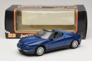 Alfa Romeo Spider 916 Blau Maisto 1:18 31831 Metall – Bild 8 von 8