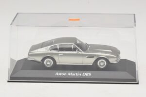 Aston Martin DBS Silber Maxichamps 1:43 940137600 Metall – Bild 4 von 5
