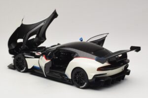 Aston Martin Vulcan Stratus White Mit Blauen und Roten Streifen AUTOart 1:18 70261 Komposit – Bild 5 von 8