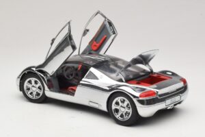 Audi Avus Quattro Chrome Silver Revell 1:18 08830 Metall – Bild 5 von 8