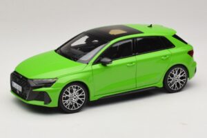 Audi RS3 8Y Sportback Kyalamigrün Norev 1:18 Audi RS3 8Y Sportback Kyalamigrün Norev 1:18 188390 Metall