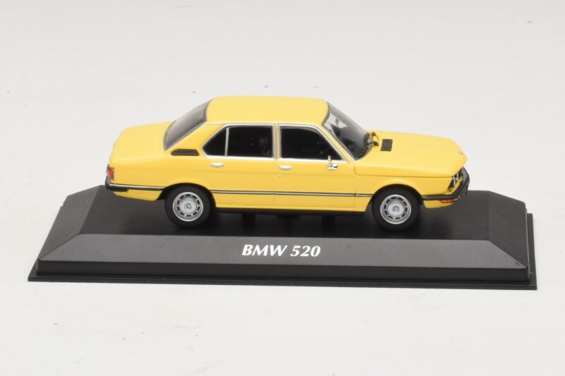 BMW 520 E12 Gelb Maxichamps 1:43 940023001 Metall