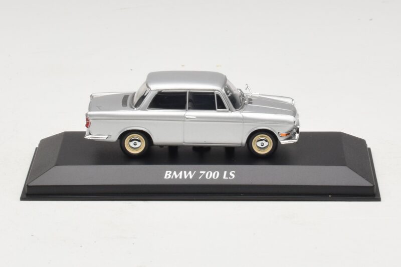 BMW 700 LS Silber Maxichamps 1:43 940023700 Metall
