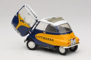 BMW Isetta 250 Lufthansa Revell 1:18 08926 Metall – Bild 5 von 8