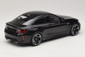 BMW M2 F87 Schwarz Metallic Minichamps 1:18 155026100 Metall – Bild 2 von 6
