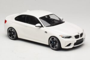 BMW M2 F87 Weiss Minichamps 1:18 155026104 Metall – Bild 4 von 6
