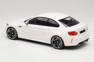 BMW M2 F87 Weiss Minichamps 1:18 155026104 Metall – Bild 5 von 6